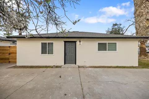 2252 S Eunice Ave, Fresno, CA 93706