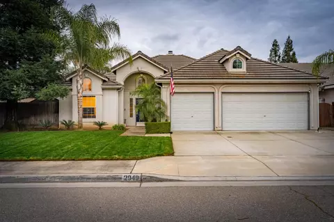 2949 E Palisade Dr, Fresno, CA 93720