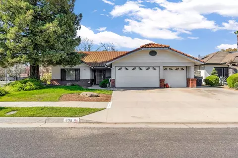 908 Suburban Ave, Madera, CA 93637