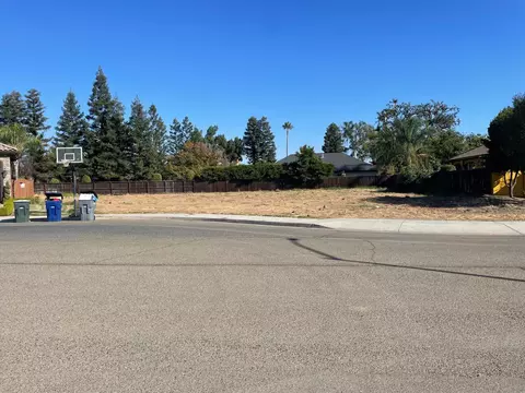 6430 N Pima Ave, Fresno, CA 93722
