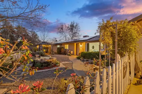 31020 Moccassin Ct, Coarsegold, CA 93614