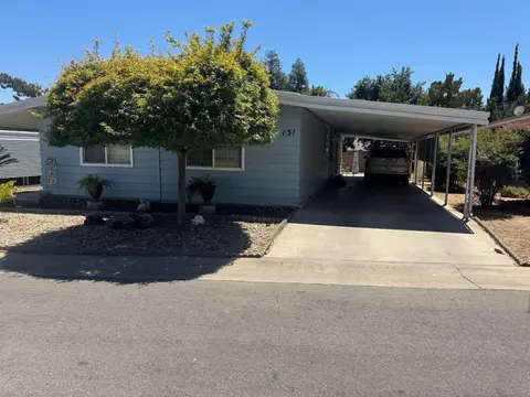 1300 W Olson Ave #131, Reedley, CA 93654