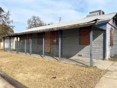 5172 N Maroa Ave, Fresno, CA 93704