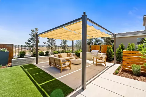 Exterior - 875 Solar Ln, Clovis, CA 93619 photo 6 of 15