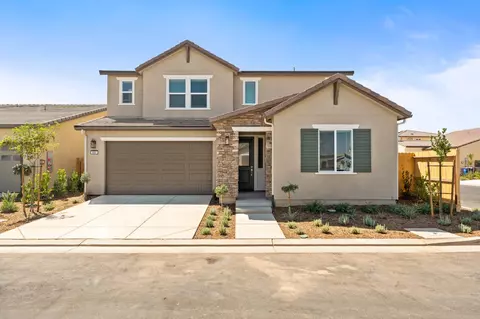 844 Solar Ln, Clovis, CA 93619