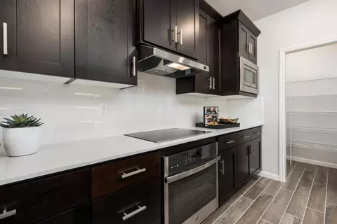 Kitchen - 844 Solar Ln, Clovis, CA 93619 photo 6 of 6