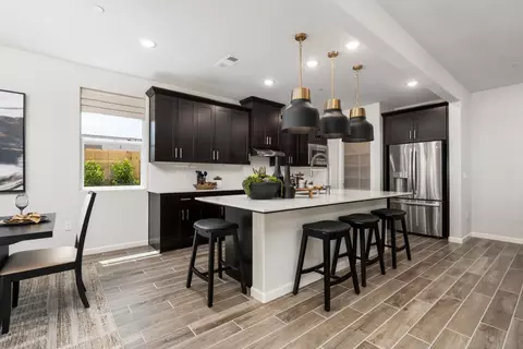 Kitchen - 844 Solar Ln, Clovis, CA 93619 photo 2 of 6