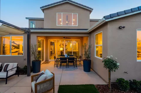 Exterior - 844 Solar Ln, Clovis, CA 93619 photo 9 of 10