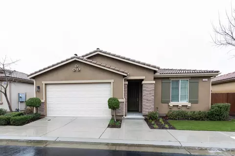 2037 E Christensen Dr, Fresno, CA 93730