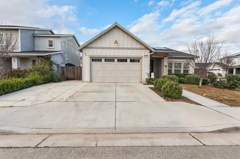 6978 E Fedora Ave, Fresno, CA 93727