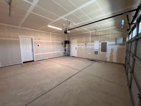 Other - 474 W Windsor Ave, Clovis, CA 93612 photo 3 of 3