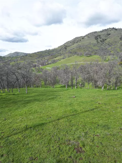 173 Rodeo Dr, Sanger, CA 93657