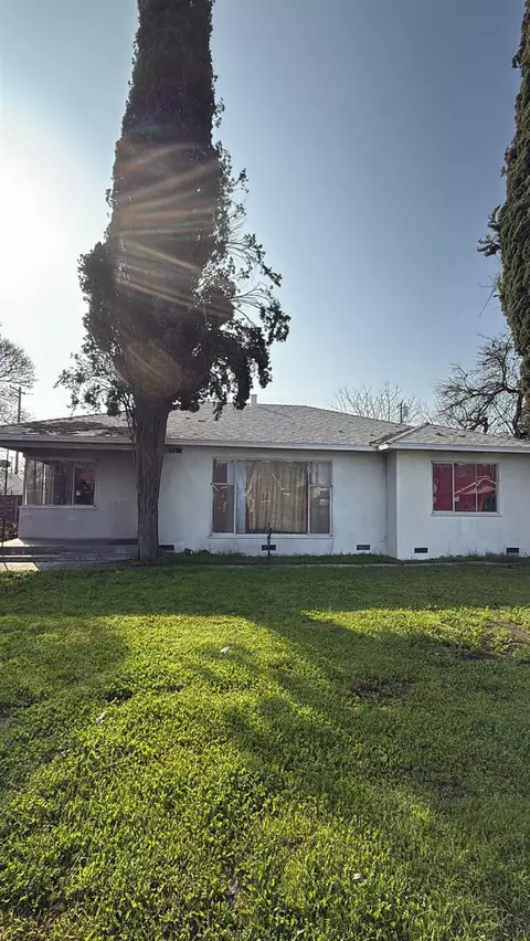 3984 E Butler Ave, Fresno, CA 93702
