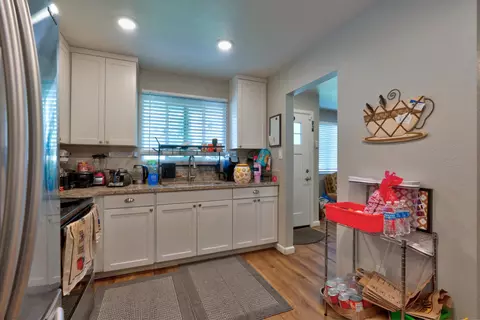 Kitchen - 1840 Cheyenne Dr, Merced, CA 95348 photo 3 of 4