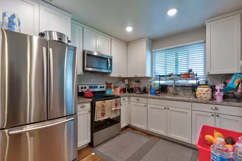 Kitchen - 1840 Cheyenne Dr, Merced, CA 95348 photo 1 of 4