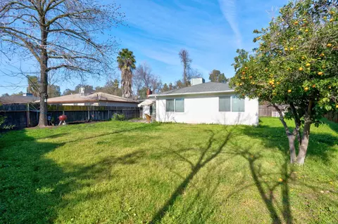 Exterior - 1840 Cheyenne Dr, Merced, CA 95348 photo 8 of 10