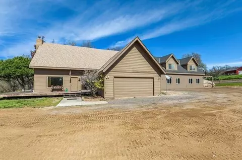 14788 Blue Oak Ln, Prather, CA 93651