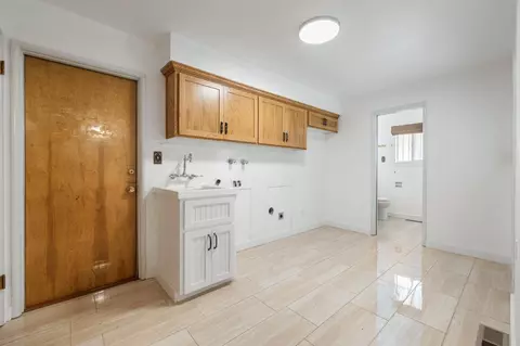 Other - 4948 E Townsend Ave, Fresno, CA 93727 photo 2 of 4