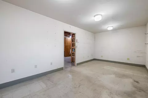 Other - 4948 E Townsend Ave, Fresno, CA 93727 photo 3 of 4