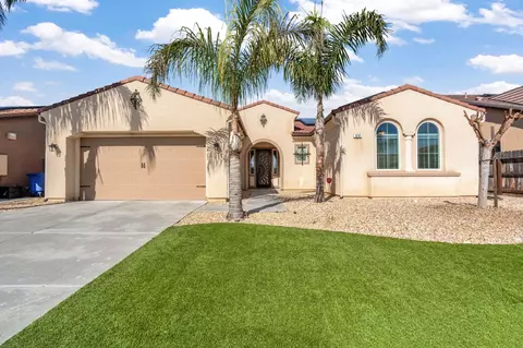 3255 Roberts Ave, Clovis, CA 93619