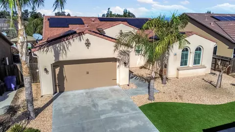 Exterior - 3255 Roberts Ave, Clovis, CA 93619 photo 9 of 12