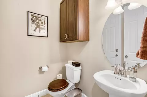 Bath - 3255 Roberts Ave, Clovis, CA 93619 photo 1 of 3