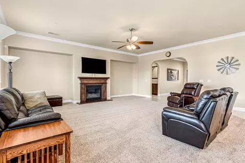 Living - 3255 Roberts Ave, Clovis, CA 93619 photo 3 of 3