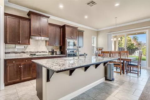 Kitchen - 3255 Roberts Ave, Clovis, CA 93619 photo 4 of 6