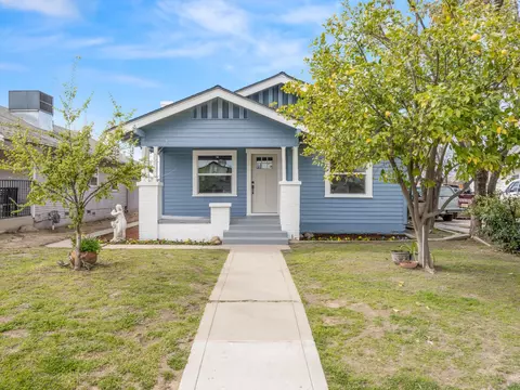 927 N St, Sanger, CA 93657