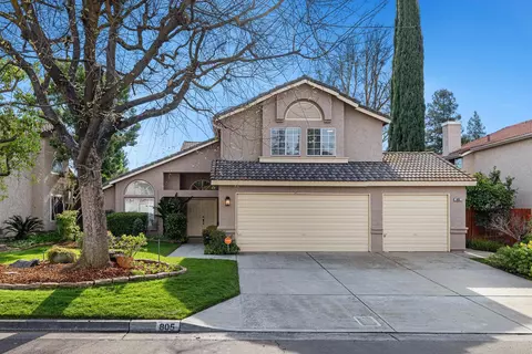 805 E Buckhill Rd, Fresno, CA 93720