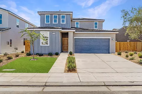 976 Deerhorn Dr W, Madera, CA 93636