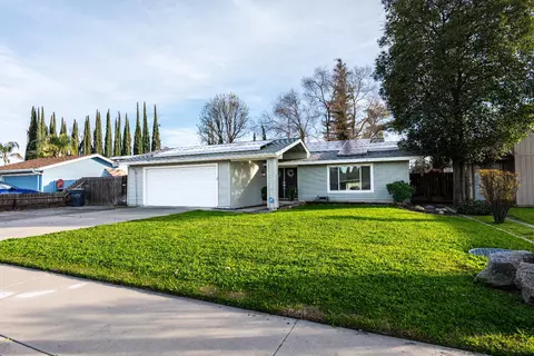 4721 W College Ave, Visalia, CA 93277