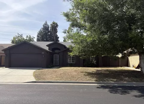 2469 N Bendel, Fresno, CA 93722
