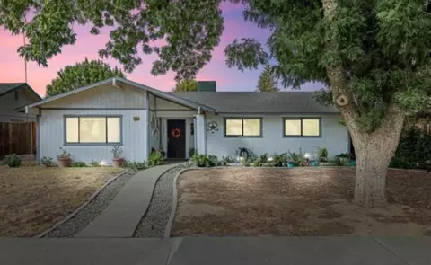 460 W Sacramento St, Coalinga, CA 93210