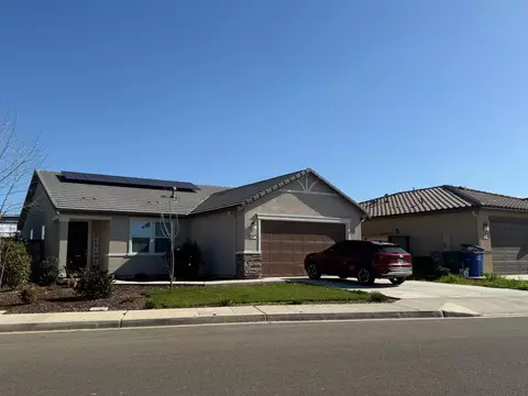 1541 Encantada Ave, Madera, CA 93637 photo 1