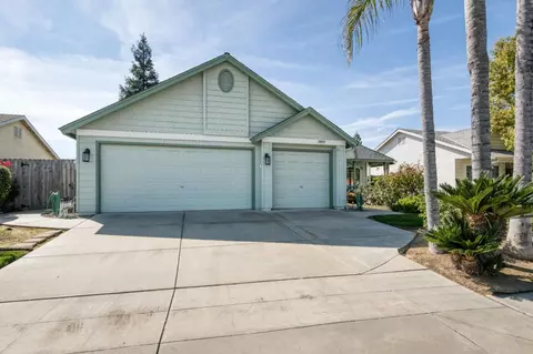 5817 W Corona Ave, Fresno, CA 93722