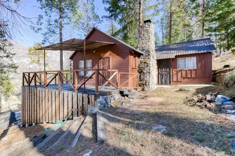 51823 Camp Sierra St, Shaver Lake, CA 93664