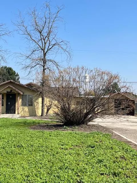 217 S 7th St, Fowler, CA 93625 photo 3