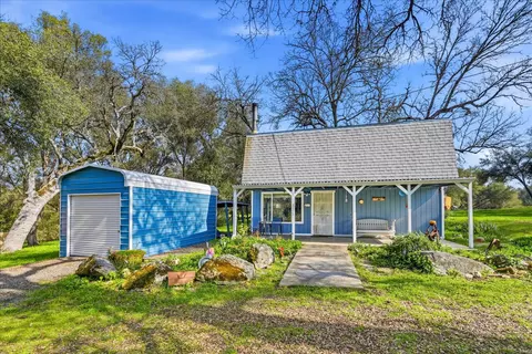 31325 Delaware Rd, Coarsegold, CA 93614
