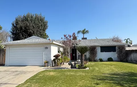 1555 Pico Ave, Clovis, CA 93611