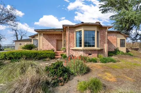 38931 Road 80, Dinuba, CA 93618