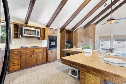 Kitchen - 1015 E Paradise Ave, Visalia, CA 93292 photo 1 of 1