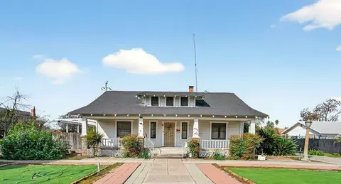 435 N Alta Ave, Dinuba, CA 93618