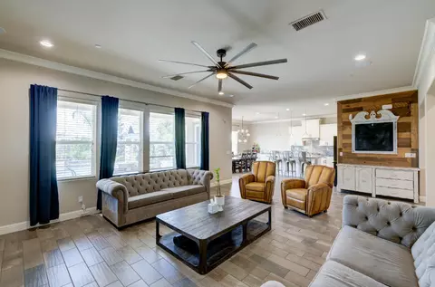 Living - 3211 Salem Ave, Clovis, CA 93619 photo 1 of 4