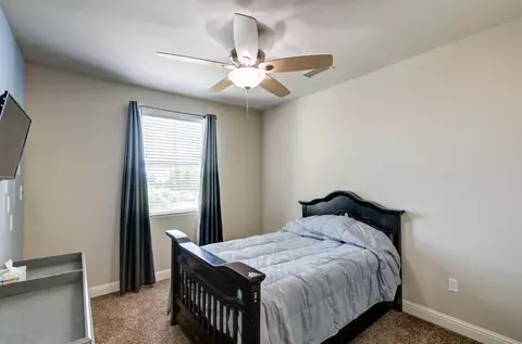 Bedroom - 3211 Salem Ave, Clovis, CA 93619 photo 2 of 4