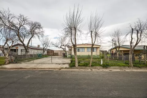 9631 Garden, Hanford, CA 93230