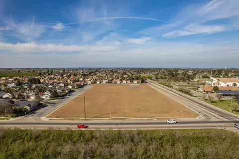 1745 Bethel Ave, Sanger, CA 93657 photo 9