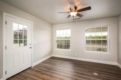 Living - 10277 Road 28 12, Madera, CA 93637 photo 6 of 6