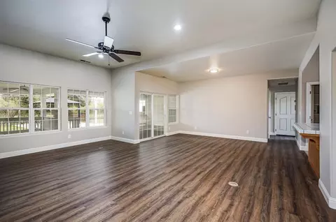 Living - 10277 Road 28 12, Madera, CA 93637 photo 1 of 6