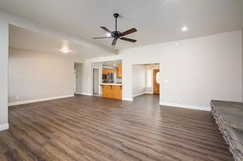 Living - 10277 Road 28 12, Madera, CA 93637 photo 4 of 6